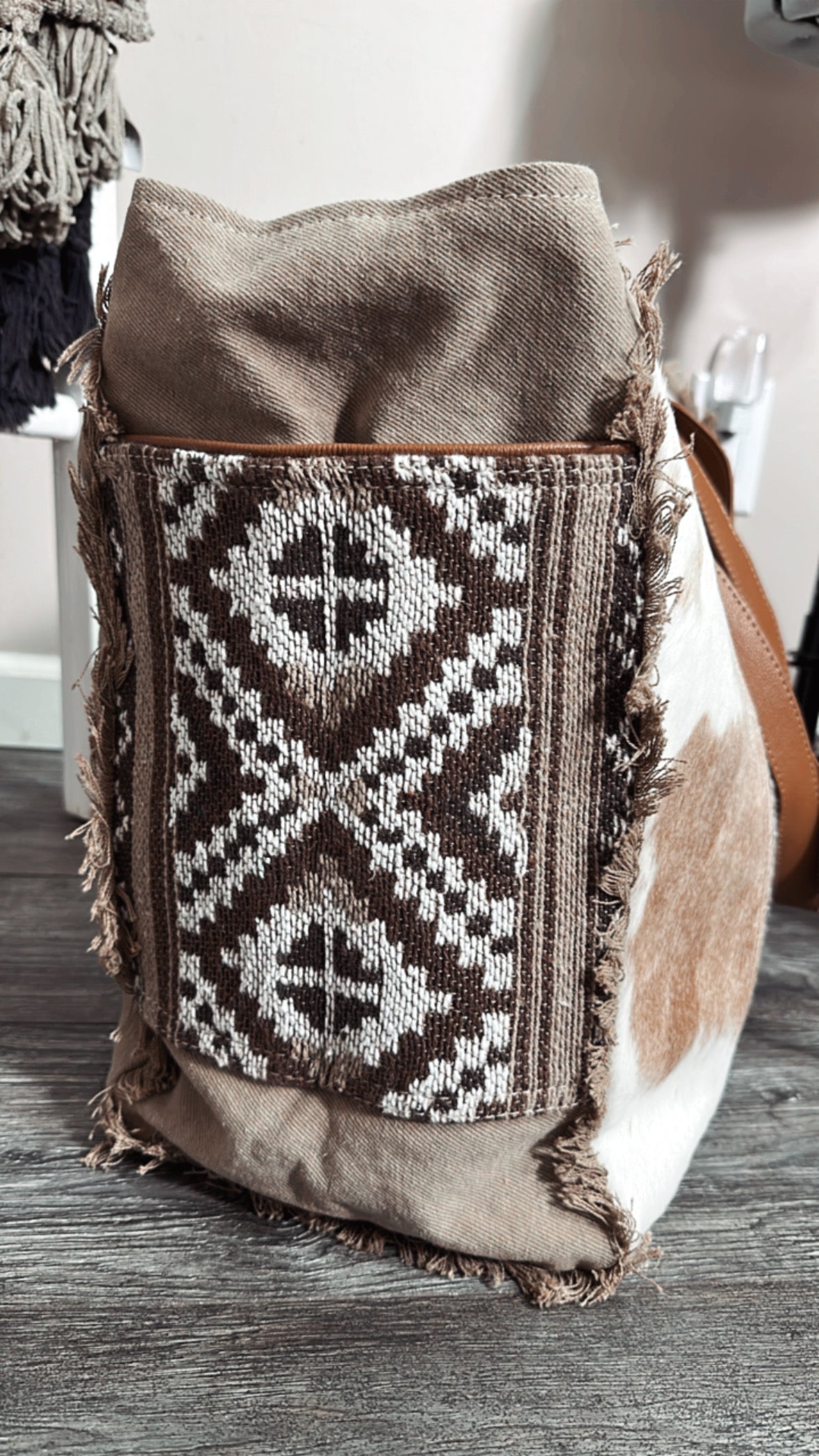 Down South Western Weekender, side